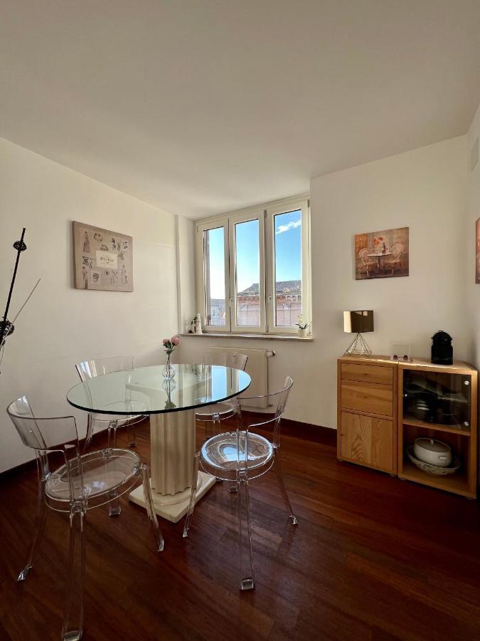 Il Palazzetto Di Via Della Frezza Rome