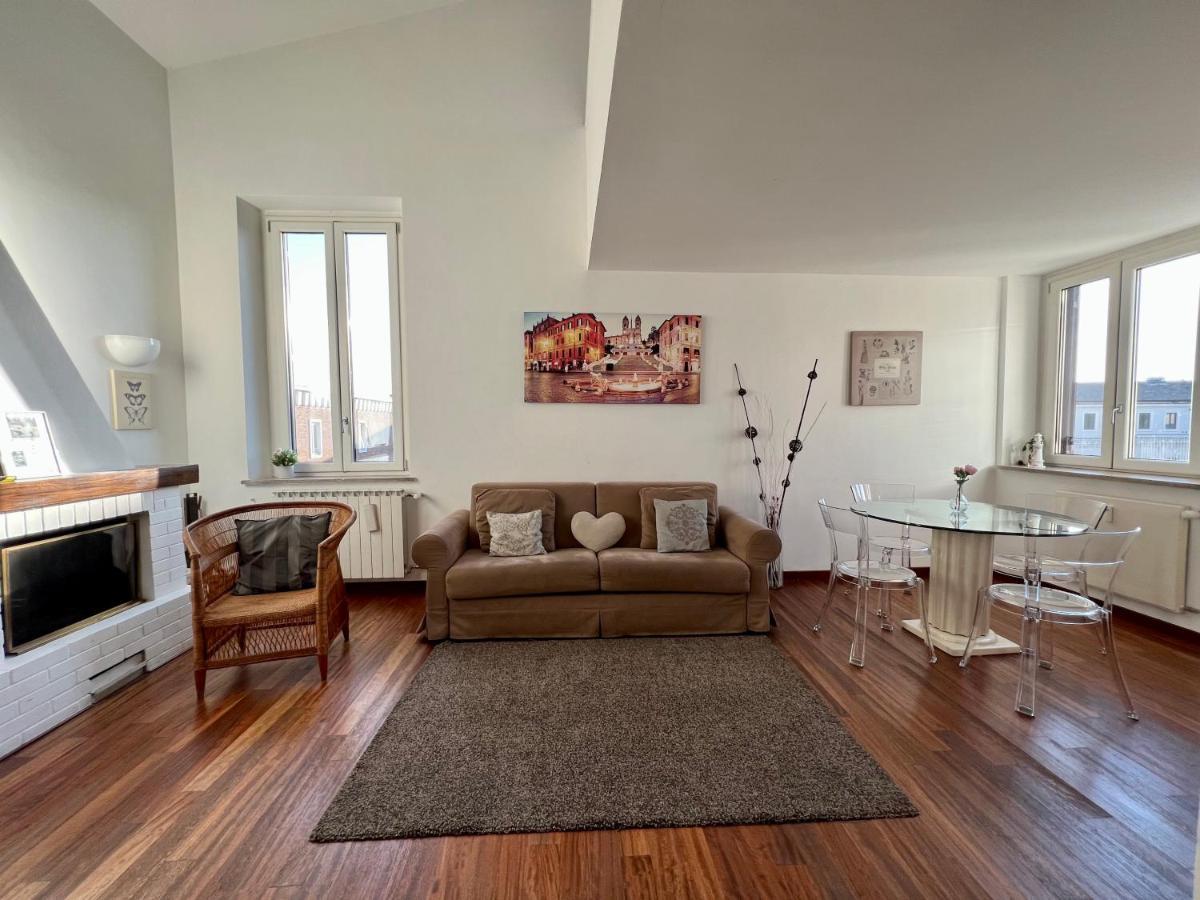 Il Palazzetto Di Via Della Frezza Apartment