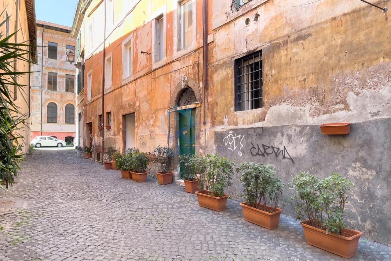 Apartment Cozy, Sunny In The Heart Of Trastevere