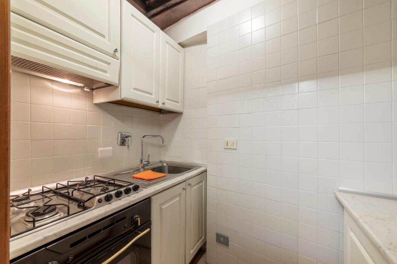 Giubbonari 23 - Fromhometorome Appartamento