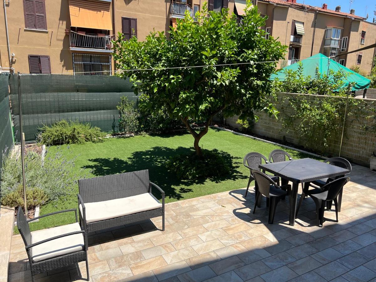Casa Paestum. Your Wonderful Garden In Rome
