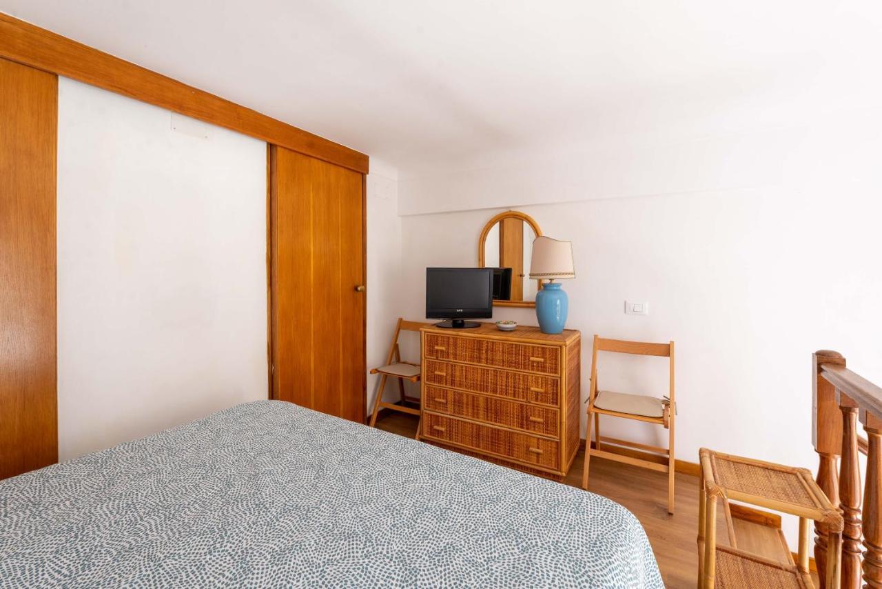 Rotonda 23 - Pantheon View Apartment *