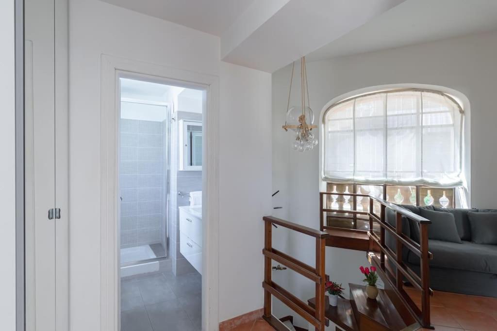 Penthouse With Jacuzzi On Private Terrace In Trastevere Apartment Rome