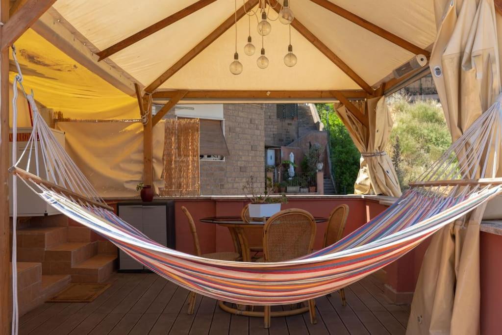 Penthouse With Jacuzzi On Private Terrace In Trastevere Apartment Rome