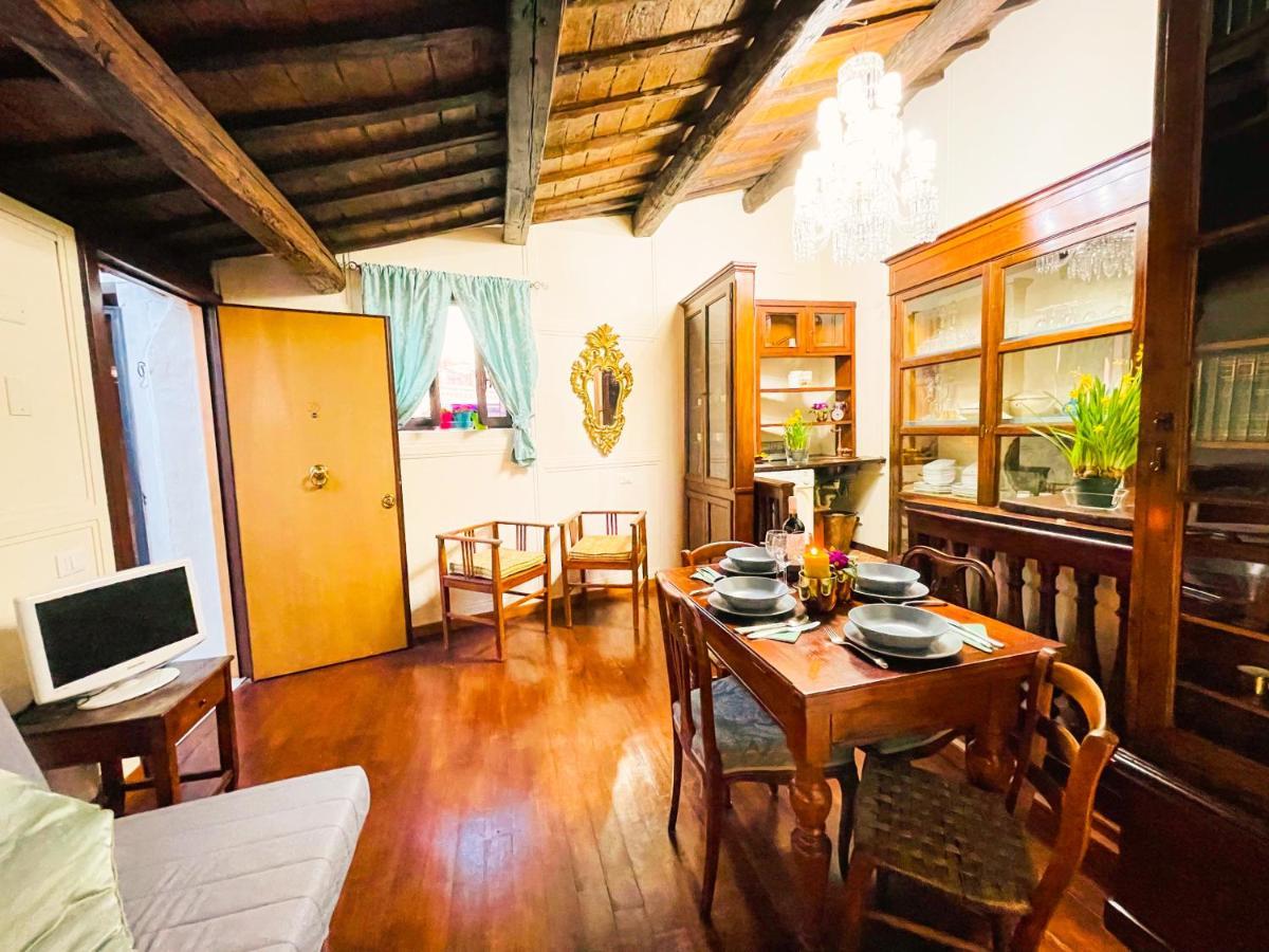Piazza Venezia Lulus Apartment *
