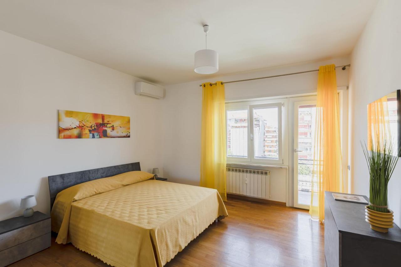 Apartment Cinecitta Incantevole E Moderno 2+2+1 Ac Wifi Rome