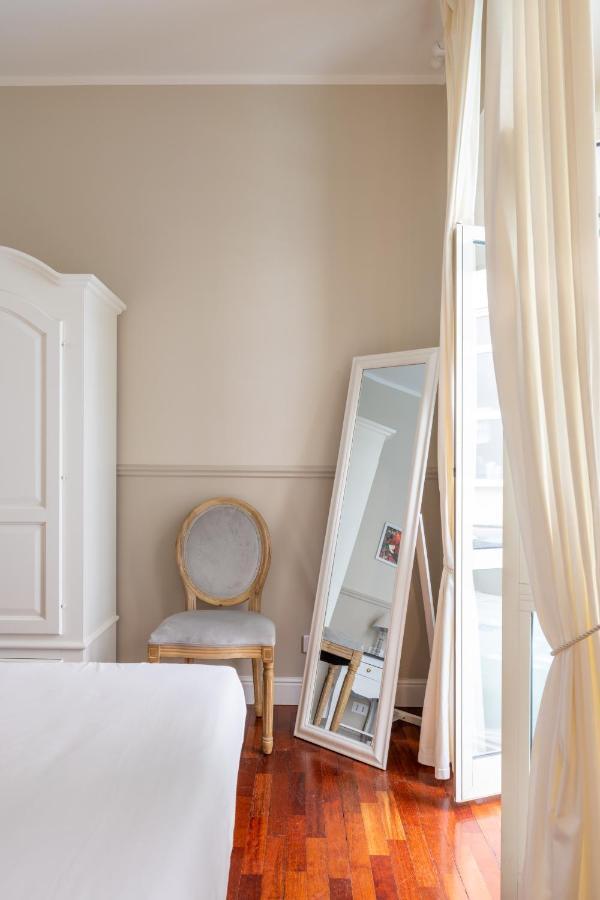 Charming With Patio A Few Steps From Colosseum *