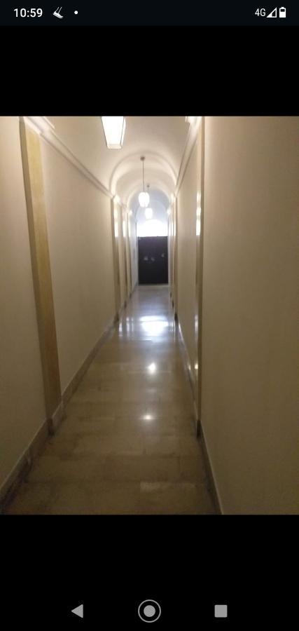 Vittorio Ll House Roma