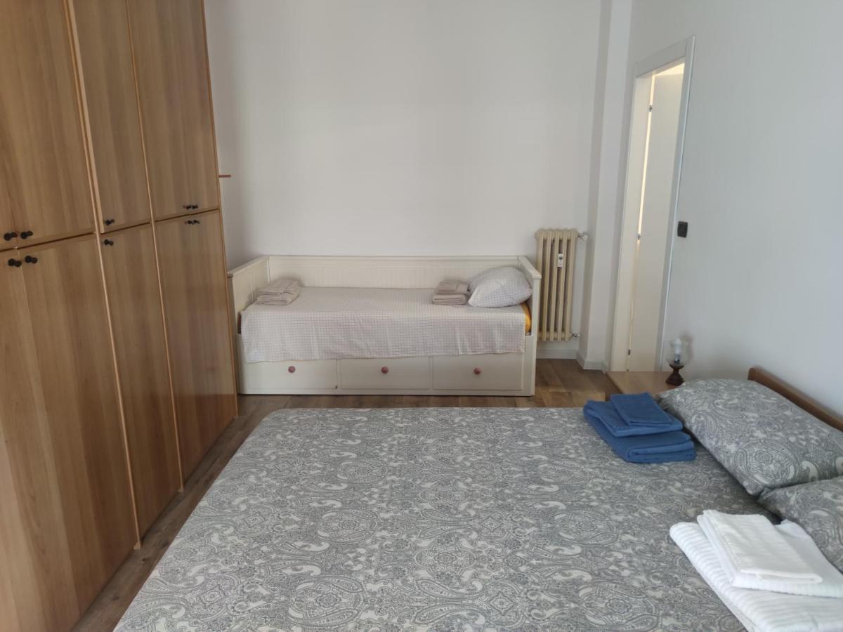 Apartment Intero Centocelle Roma. Affaccio Metro