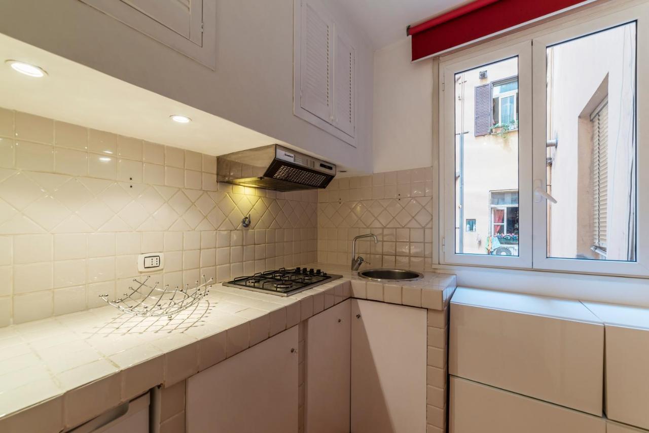 Trastevere & San Cosimato Studio Flat Rome