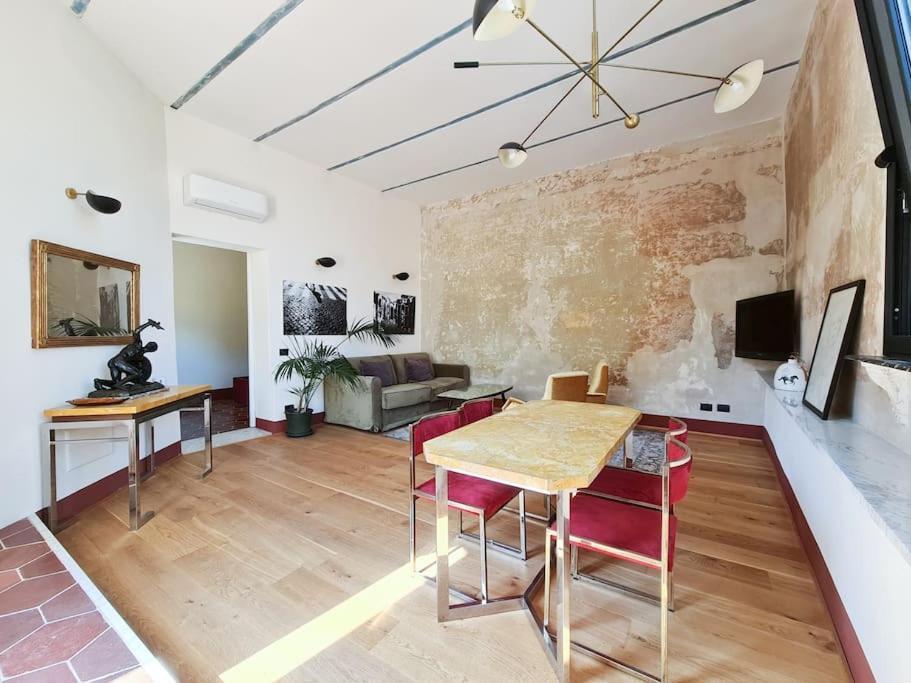 Boutique Penthouse With Terrace, Spanish Steps Apartment
