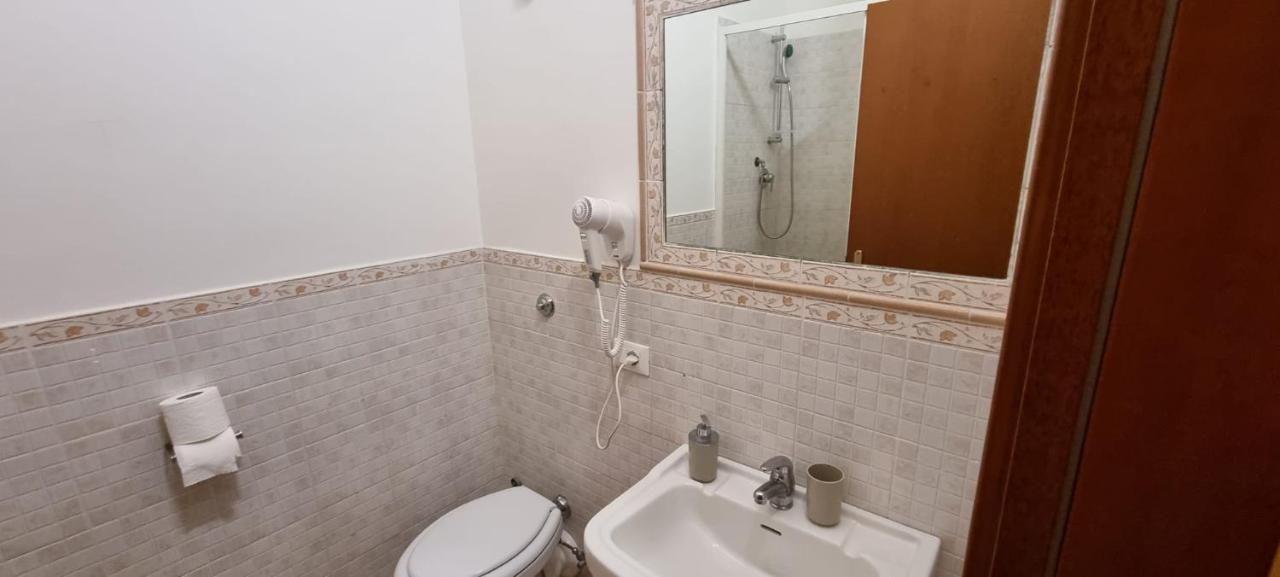 Mosaic Central Guest House 3*