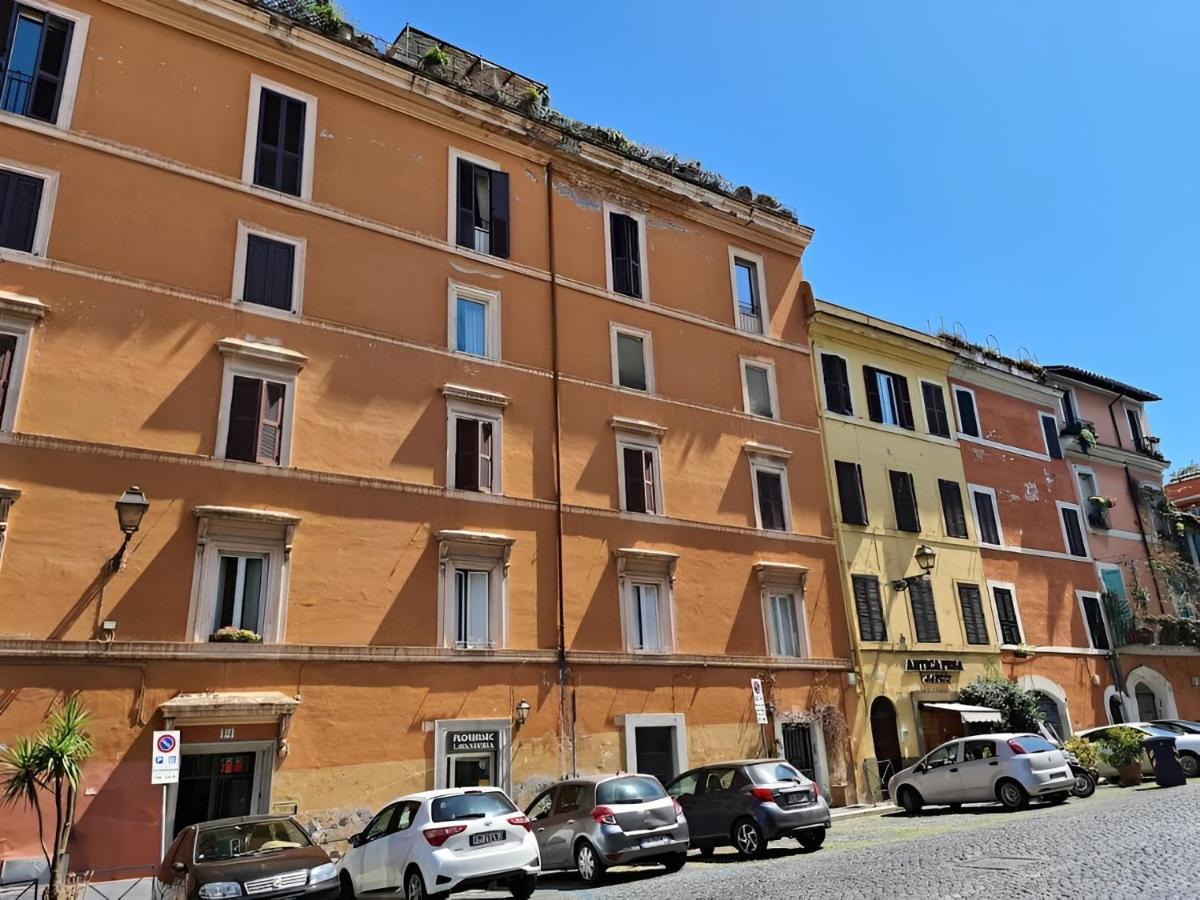 Giulia In Trastevere * Rome
