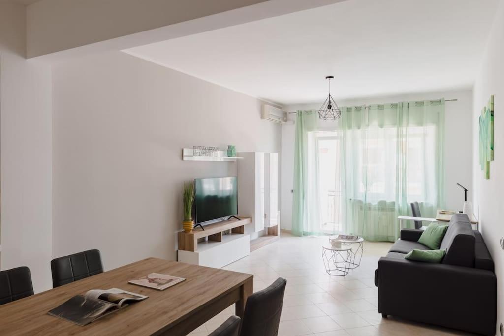 Apartment Cinecitta Incantevole E Moderno 2+2+1 Ac Wifi *