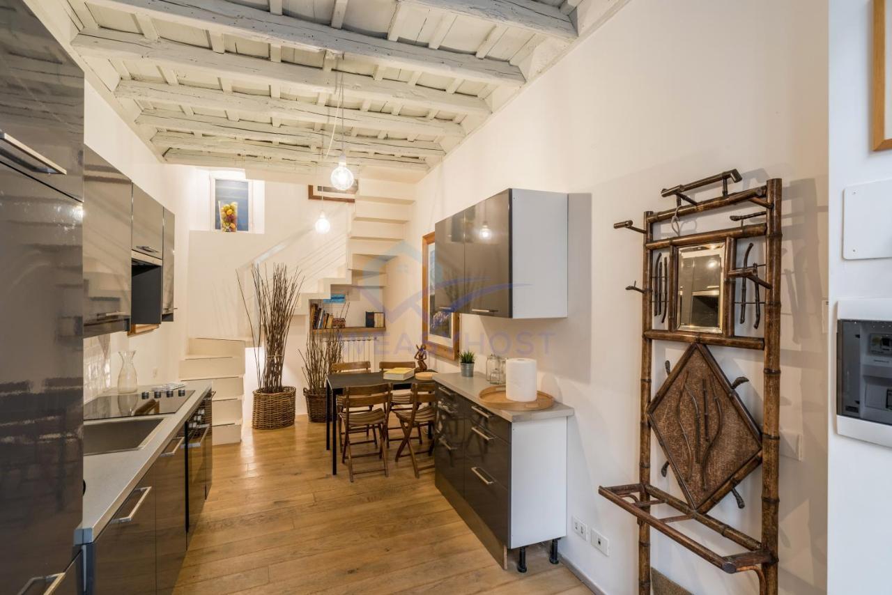 Cozy Entire Close To Piazza Trilussa Appartement Rome