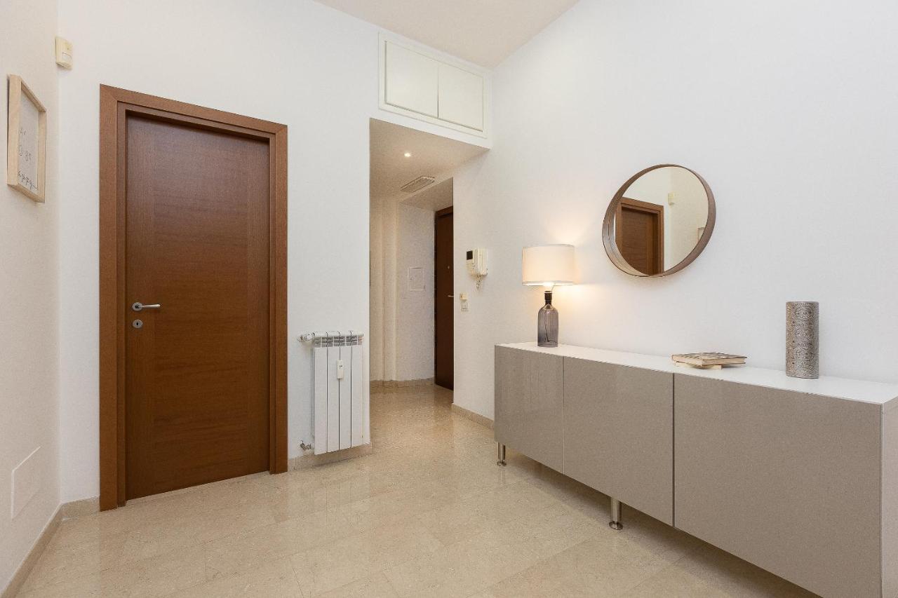 Cesare By In Apartment