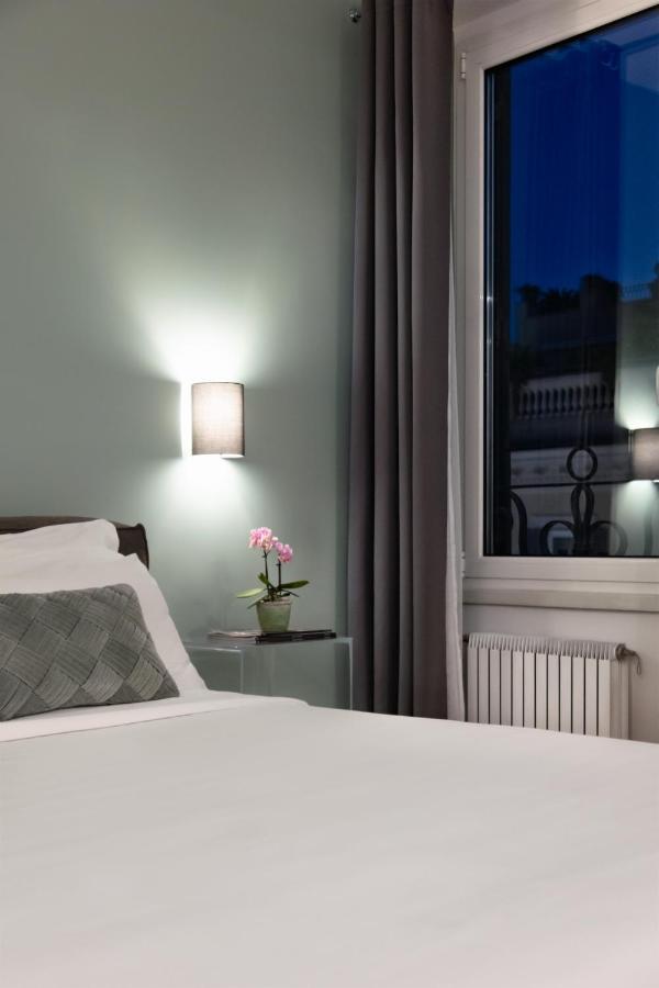 Fellini Design Guest house
