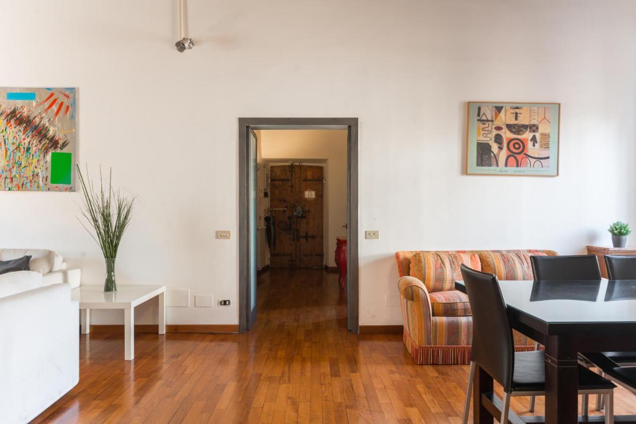 Via Del Teatro Pace Appartement