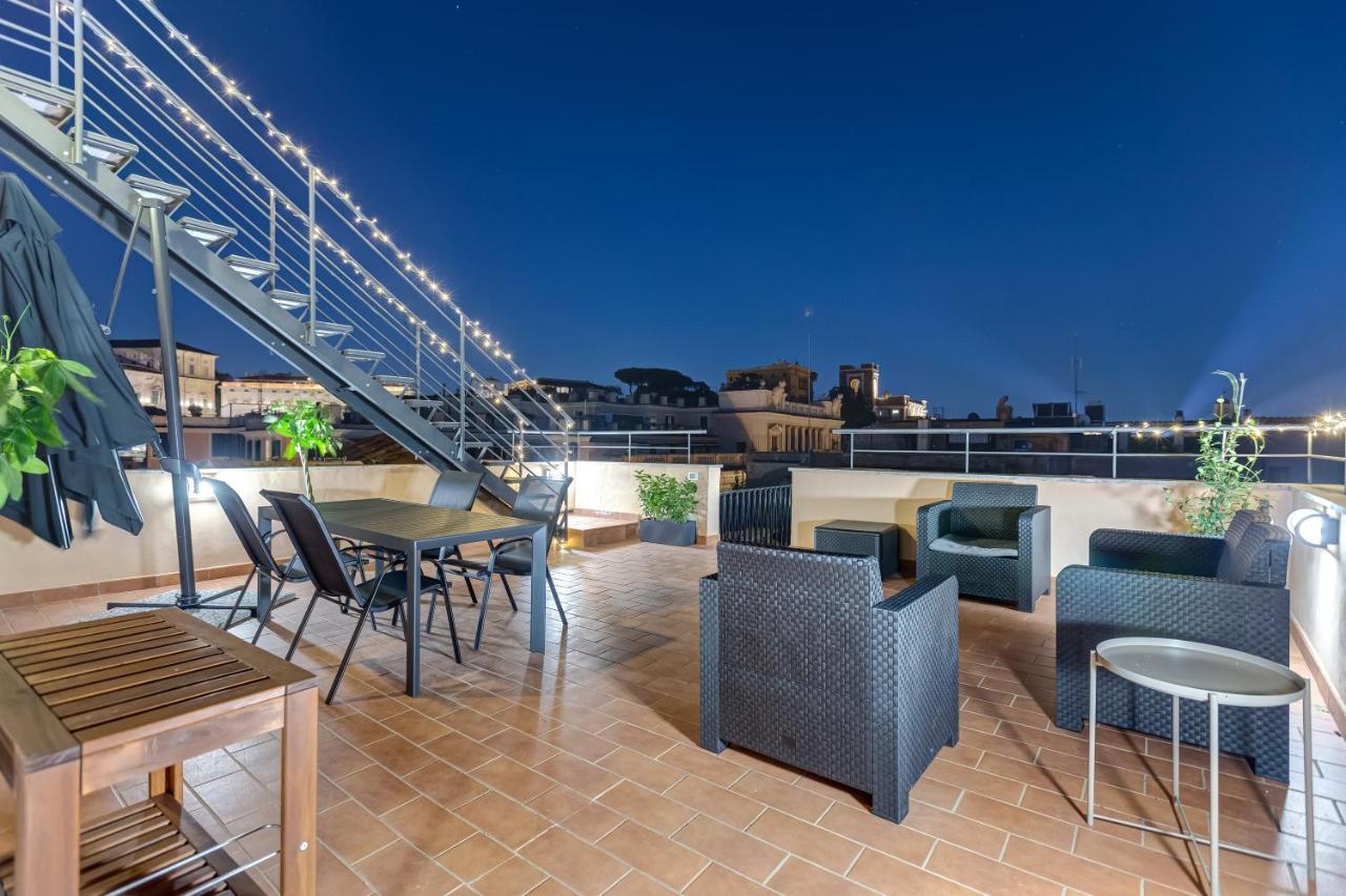 Guest house Vivilo Trevi - Luxury Experience - Private Jacuzzi On Terrace - Insane View