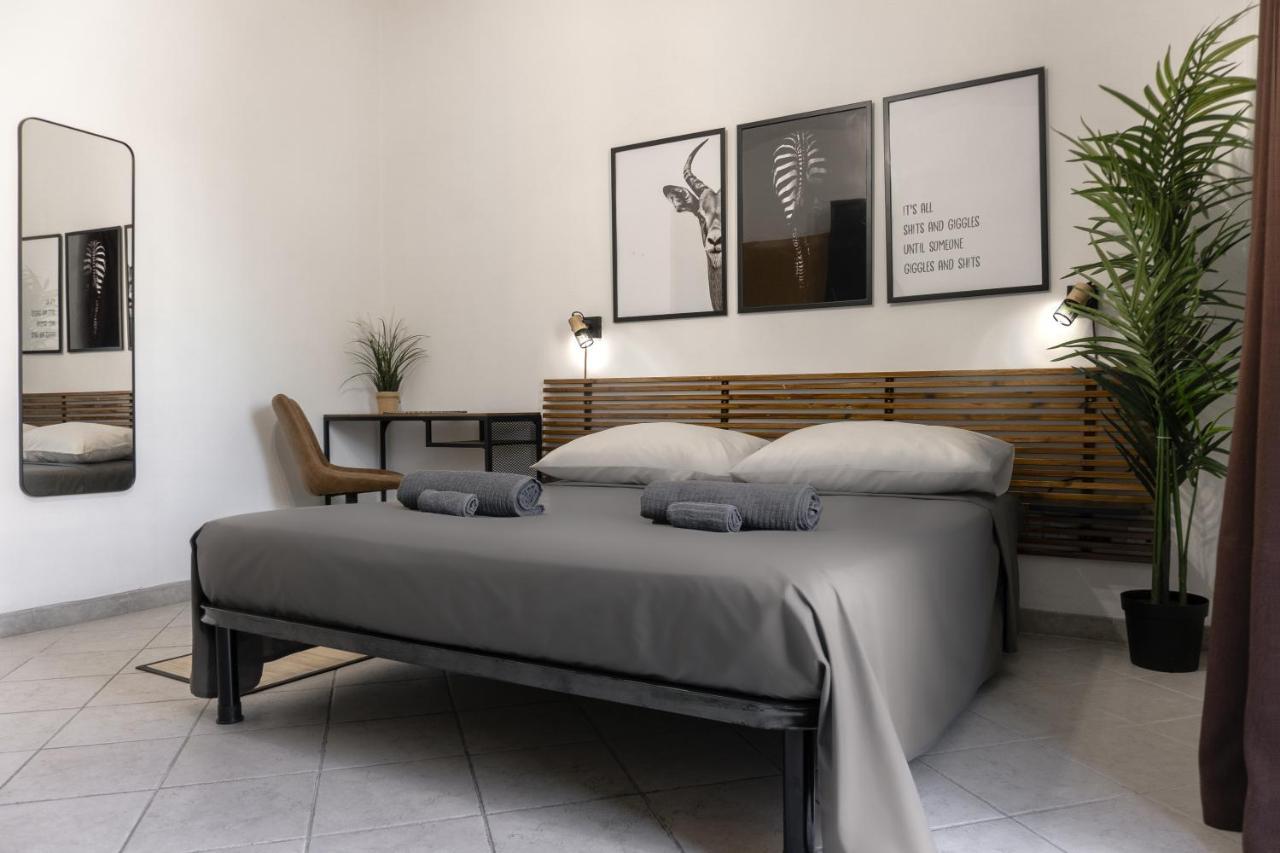 Hexa Homestay Rome