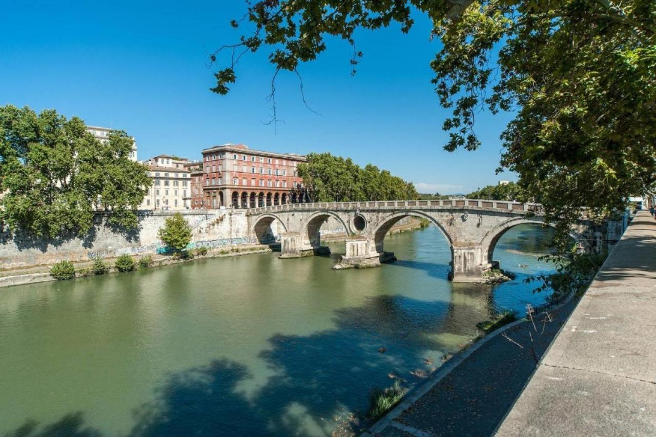 Grottini Charme Penthouse ~ Historic Center Rome