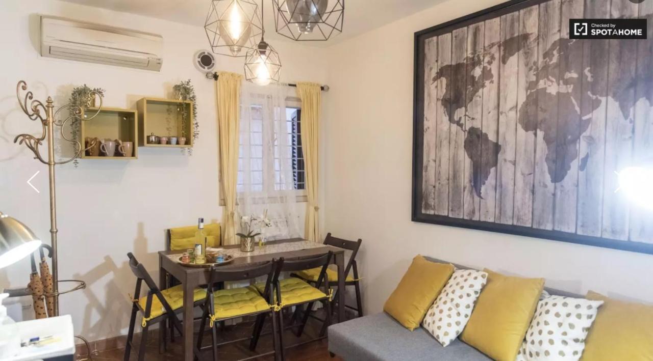 Chez Moi - Cinzia Roma