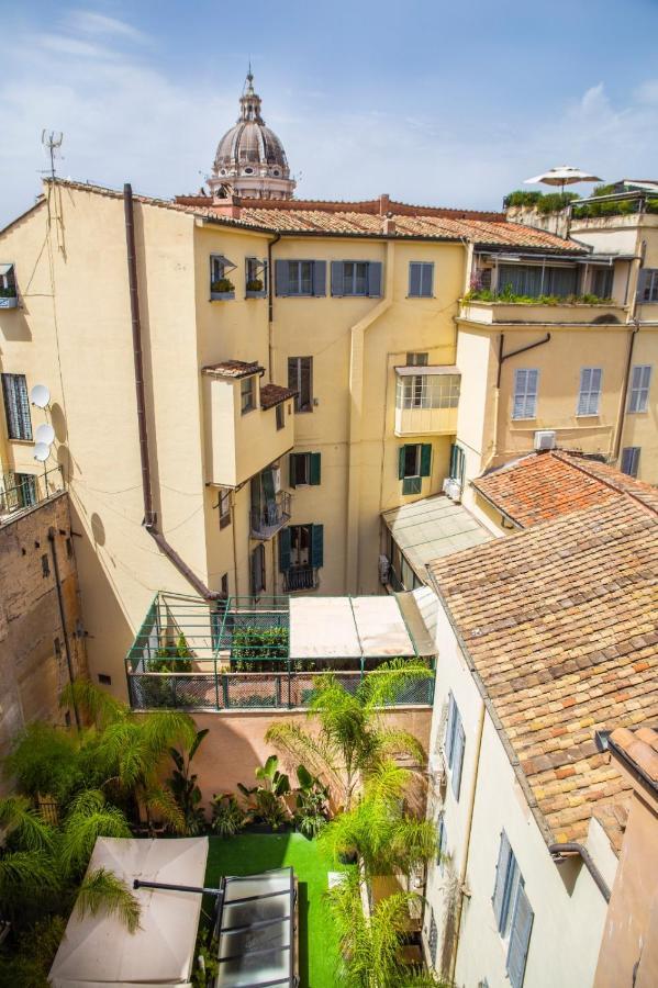 Apartment Lucina 35 Rome