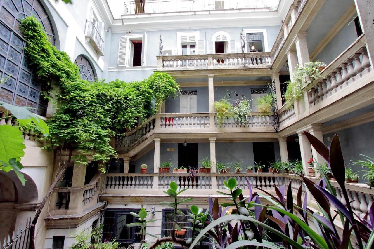 Elegant And Calm In Campo Dei Fiori Roma