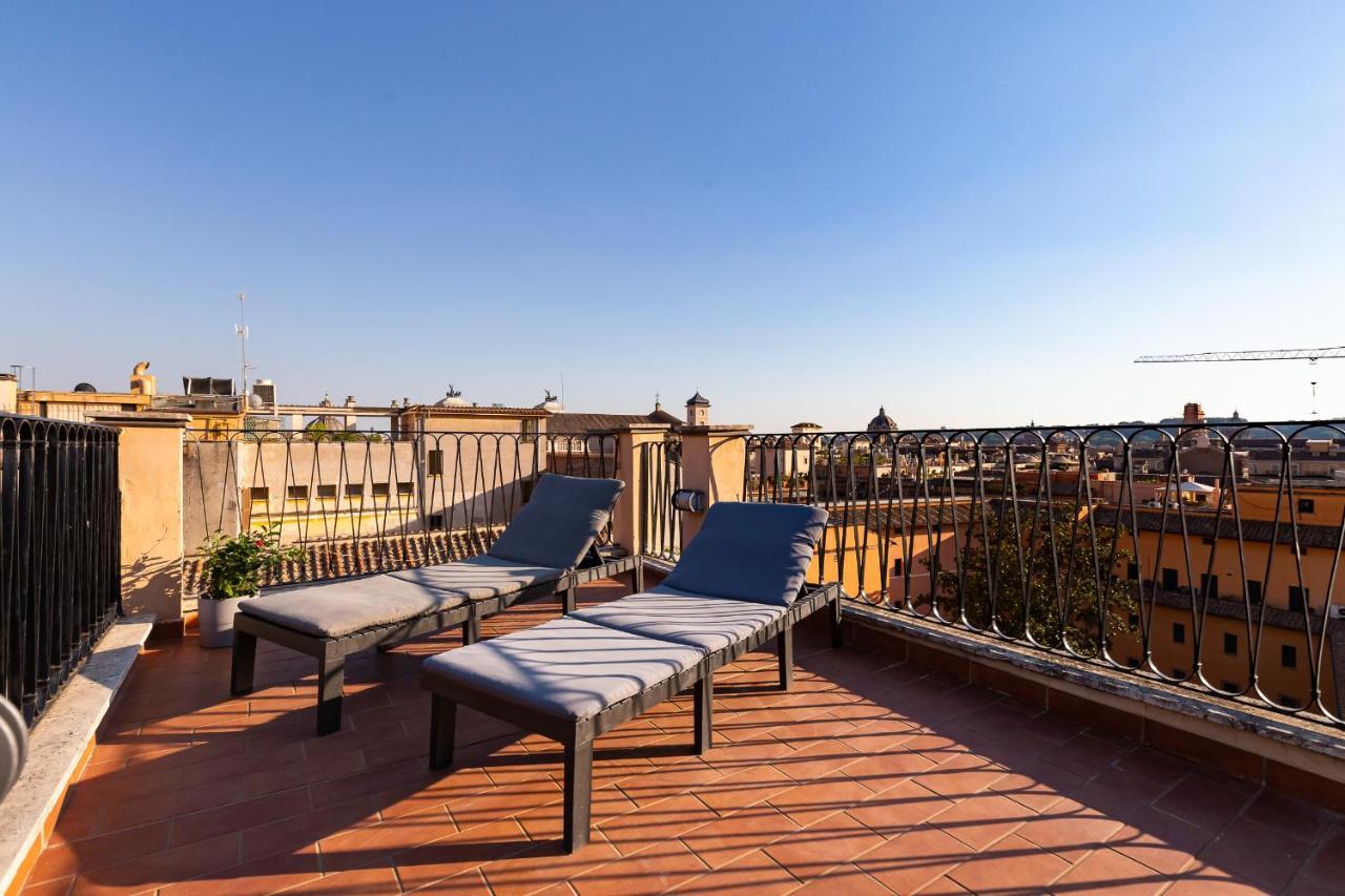 Guest house Vivilo Trevi - Luxury Experience - Private Jacuzzi On Terrace - Insane View Rome