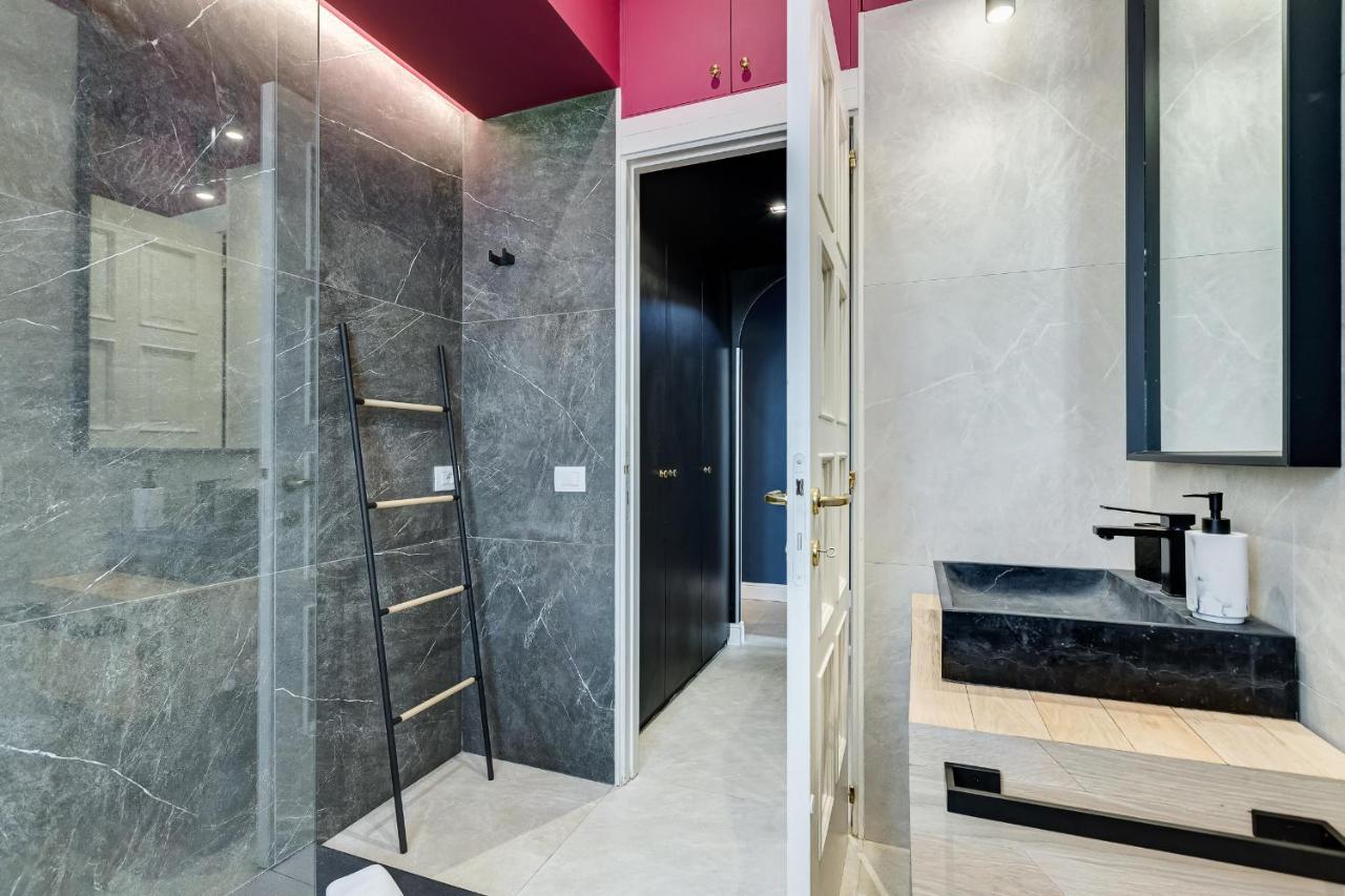 Guest house Vivilo Trevi - Luxury Experience - Private Jacuzzi On Terrace - Insane View