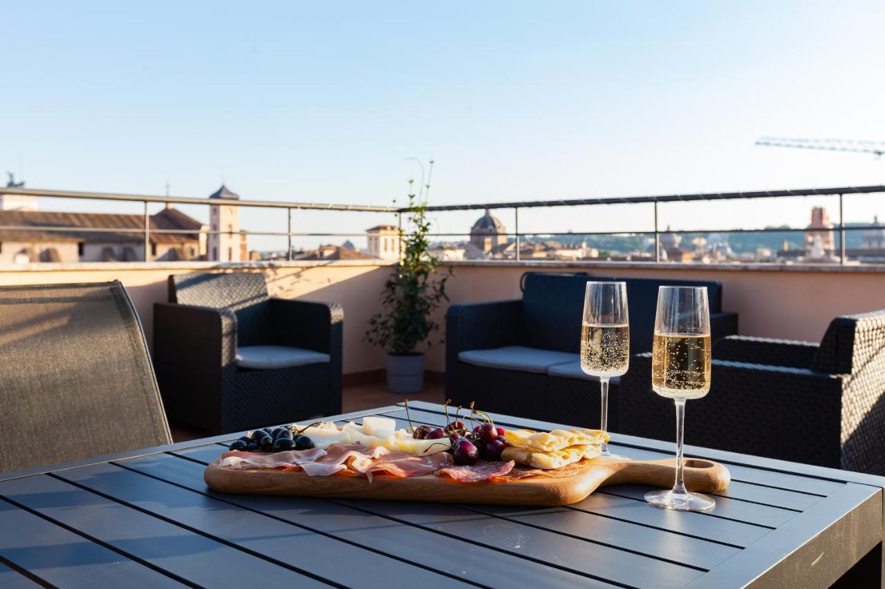 Guest house Vivilo Trevi - Luxury Experience - Private Jacuzzi On Terrace - Insane View Rome