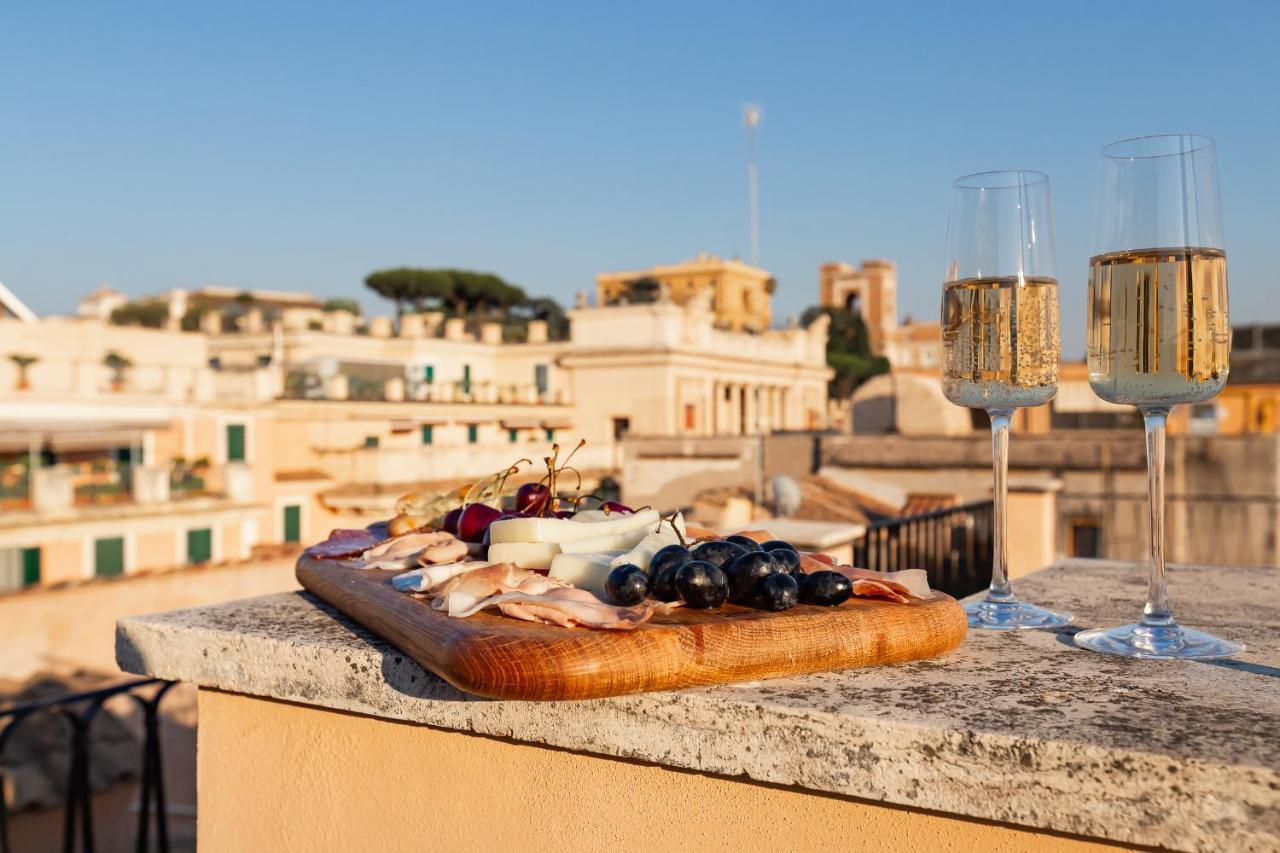 Vivilo Trevi - Luxury Experience - Private Jacuzzi On Terrace - Insane View Affittacamere Roma