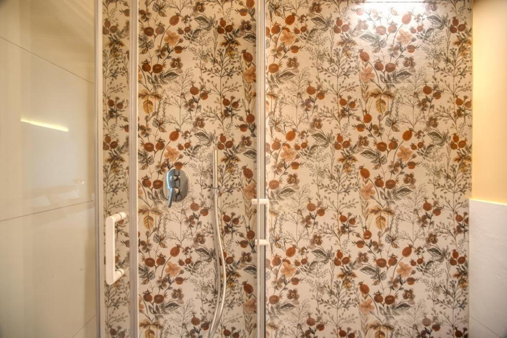 Maison Del Colosseo Apartment *