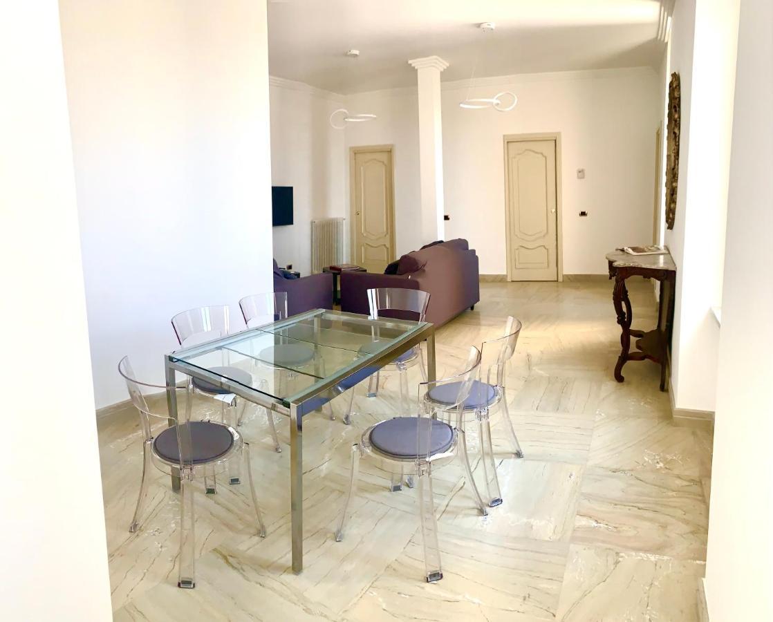 Crispi 2enty At Spanish Steps Apartment Rome