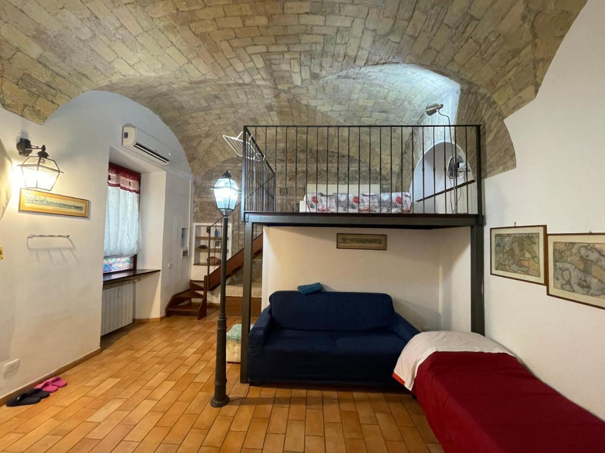Royal House At The Center Roma