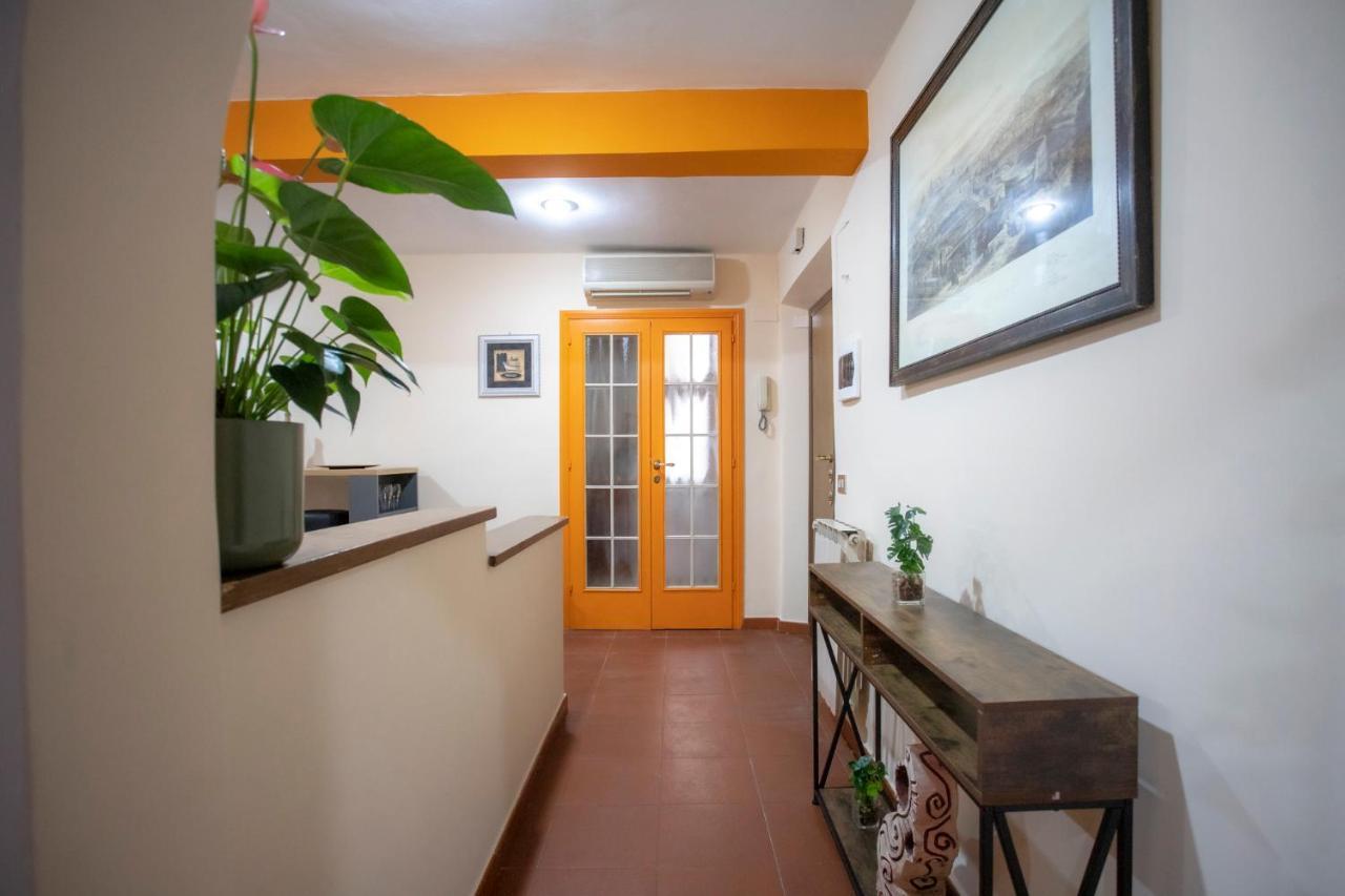 Homehouse Serpenti - Colosseum - Rione Monti Apartamento