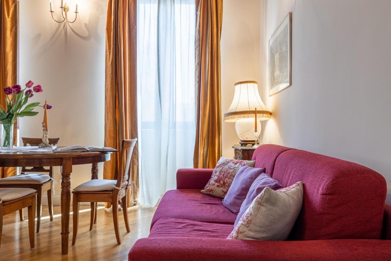Dimora Coronari Apartment