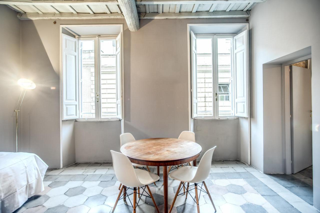 Stylish And Spacious Next To The Colosseum * Rome