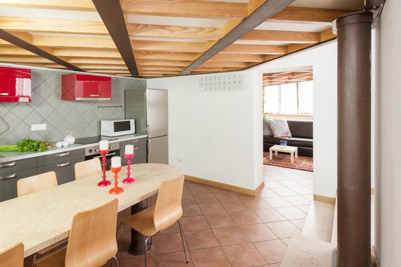 Inviting 3-bed In 4mins To Colosseo