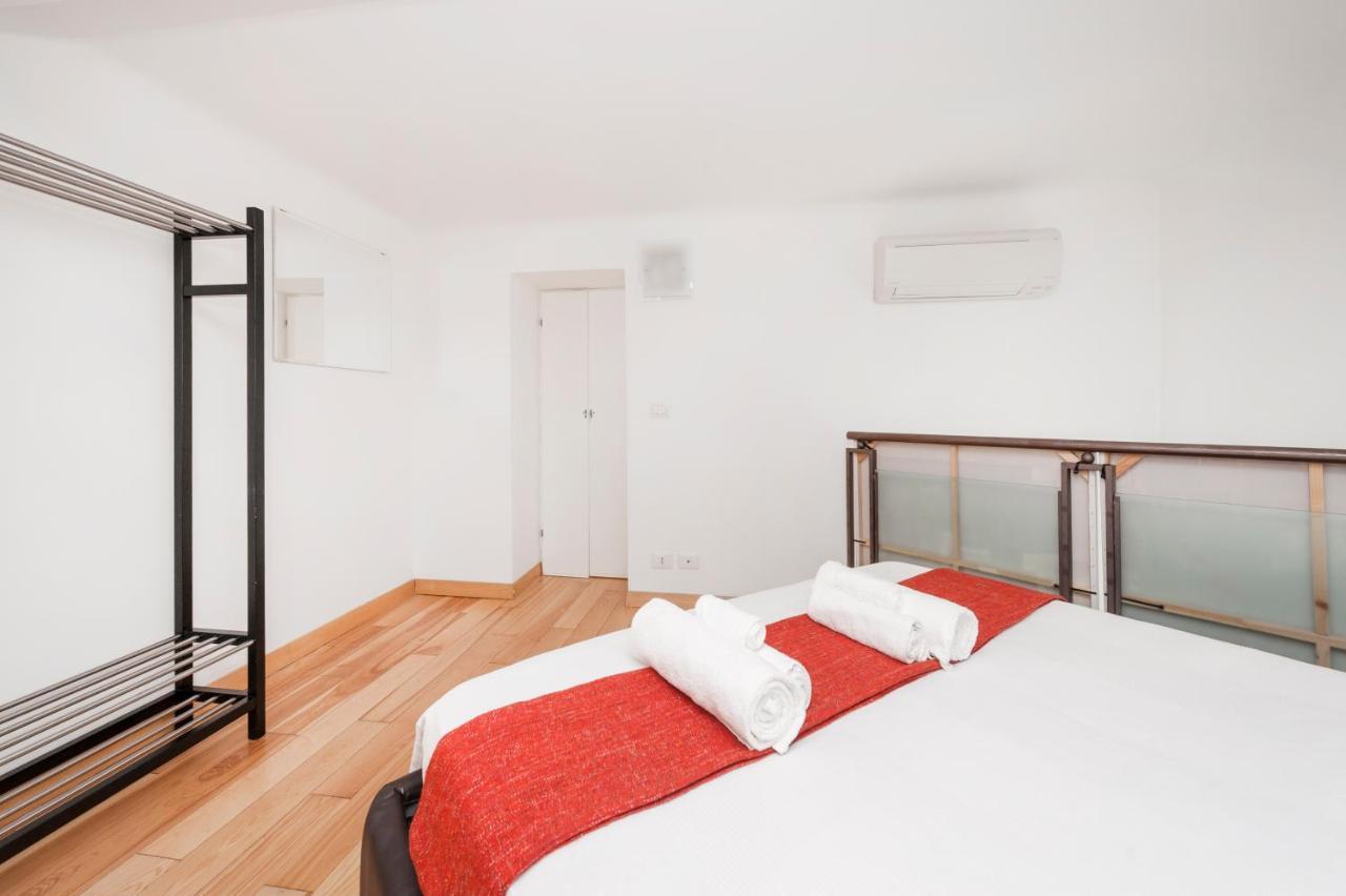 Inviting 3-bed In 4mins To Colosseo Appartement Rome