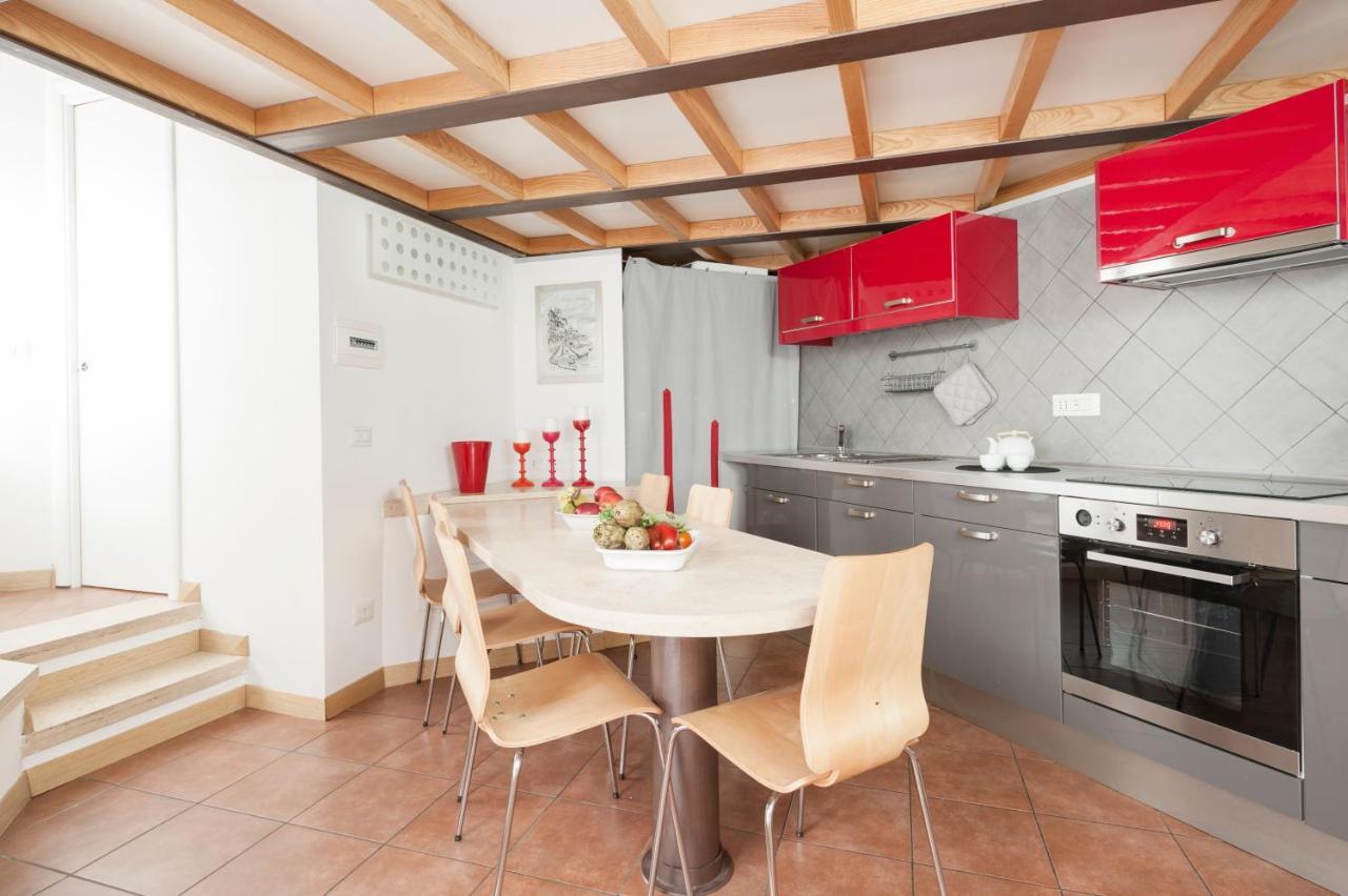 Inviting 3-bed In 4mins To Colosseo *