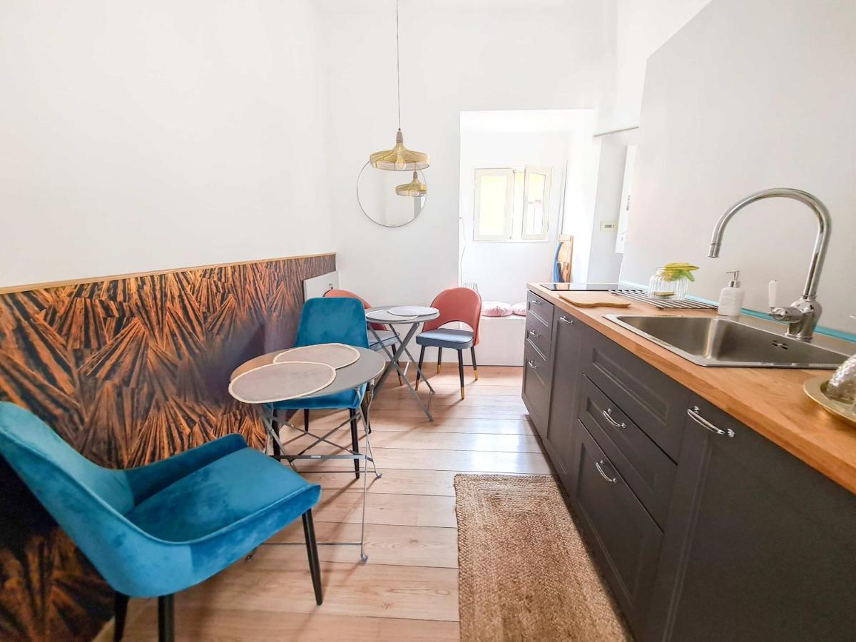 Apartment Via Vittoria Quattro Rome