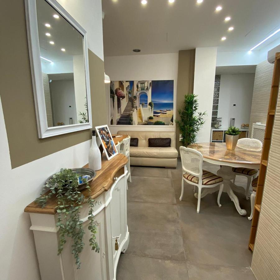 Tuscolo Metro A House Rome