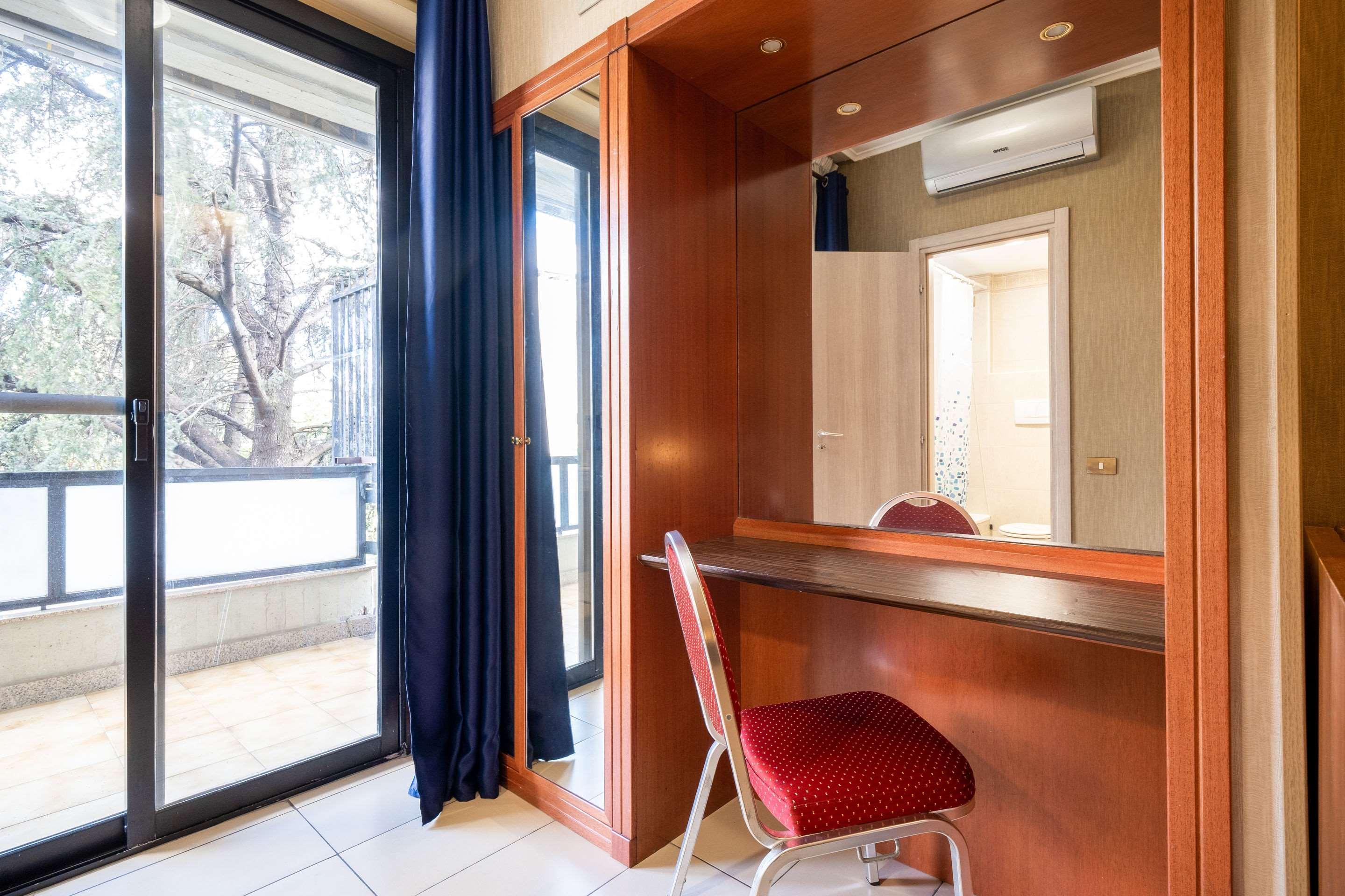 Hotel Quality Rouge Et Noir 4*