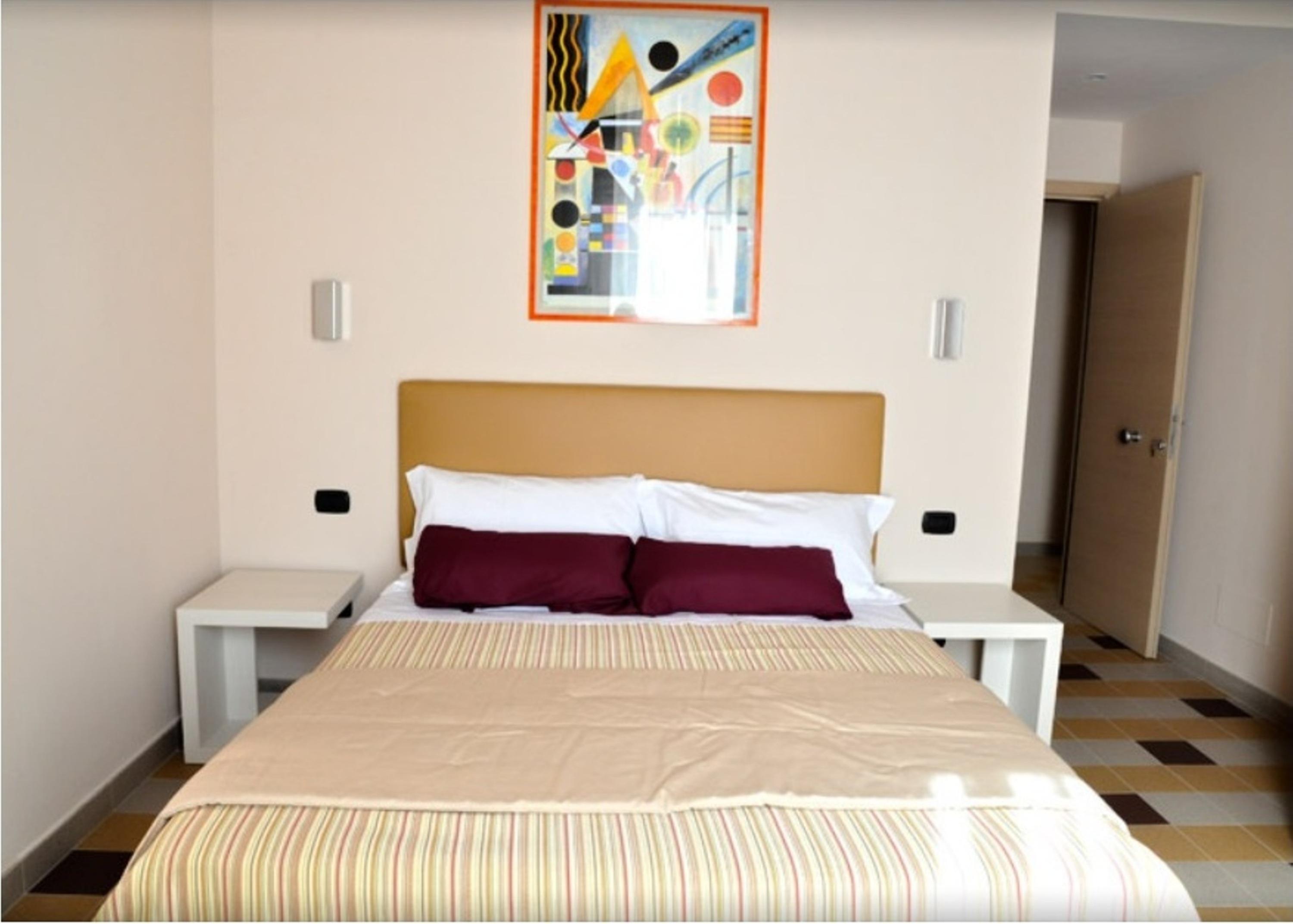 Guest house For