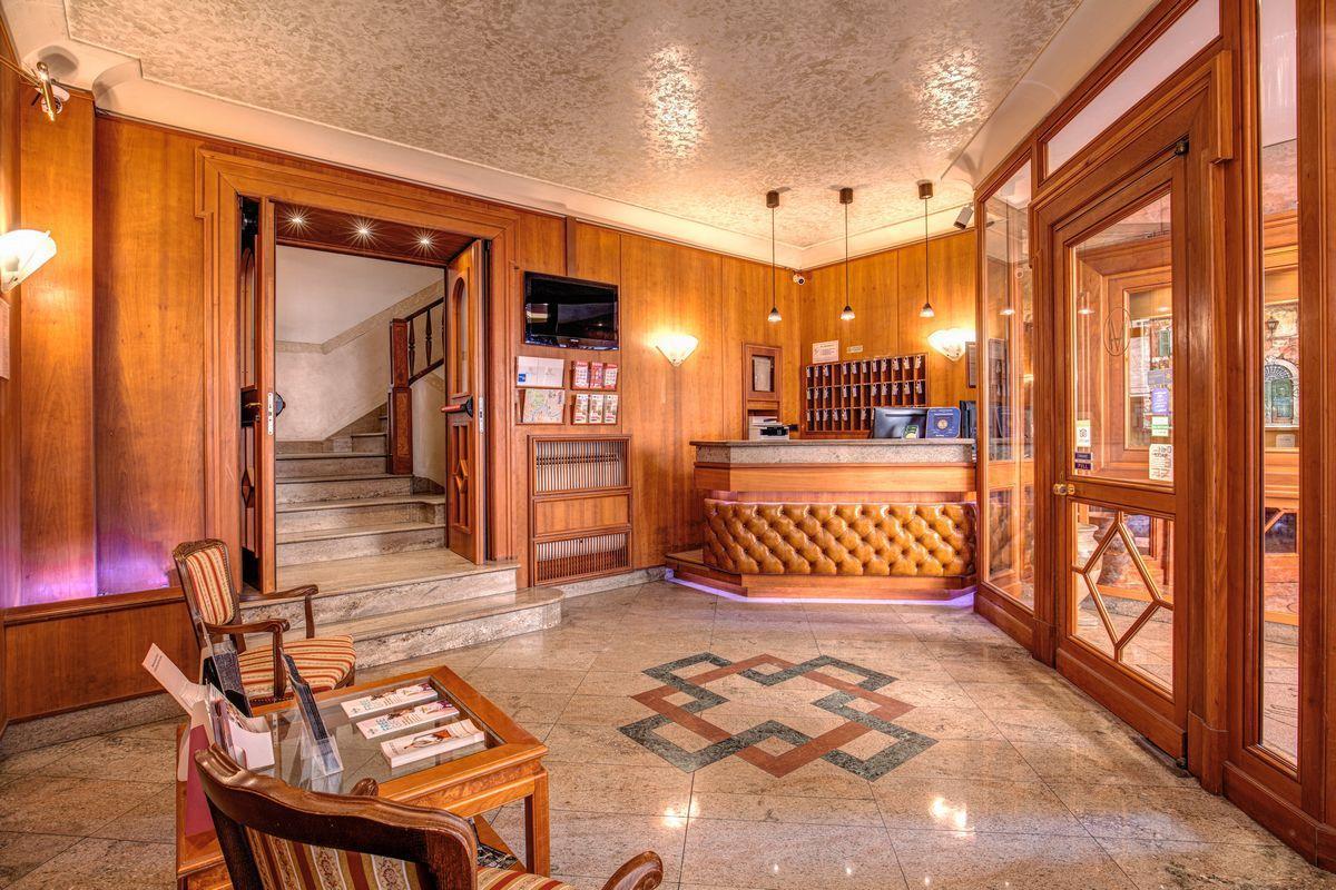 Hotel Verona 3*