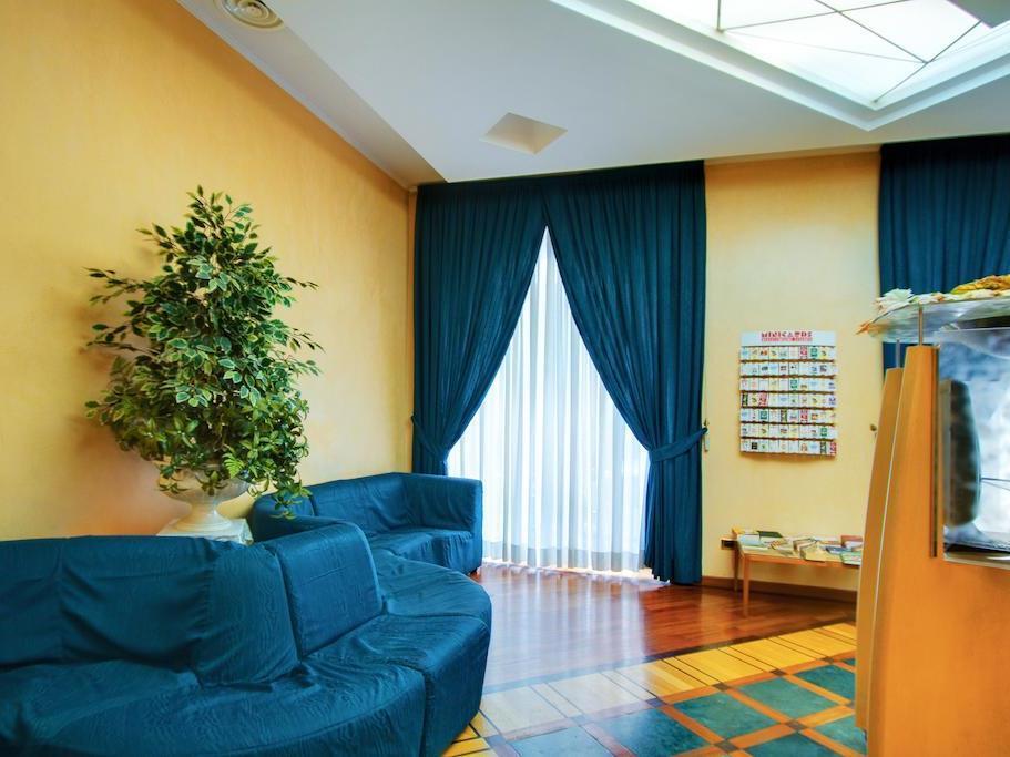 Hotel Corot 3*