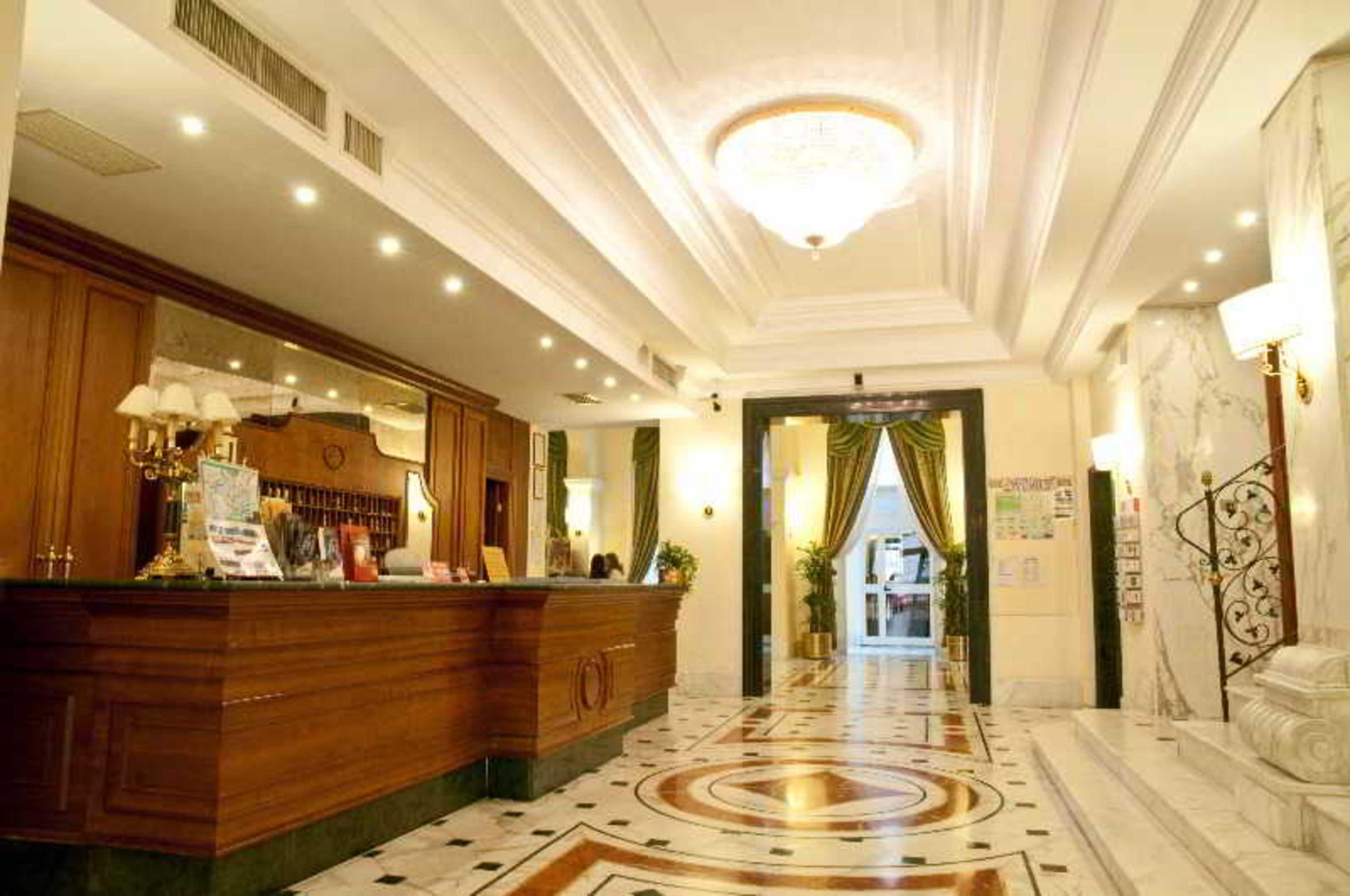 Raeli Archimede Hotel