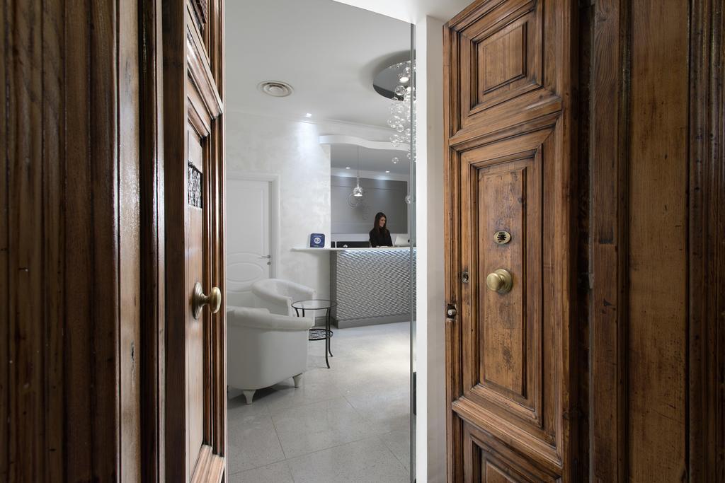 Relais De L'opera - Relais De L'opera Group 2*