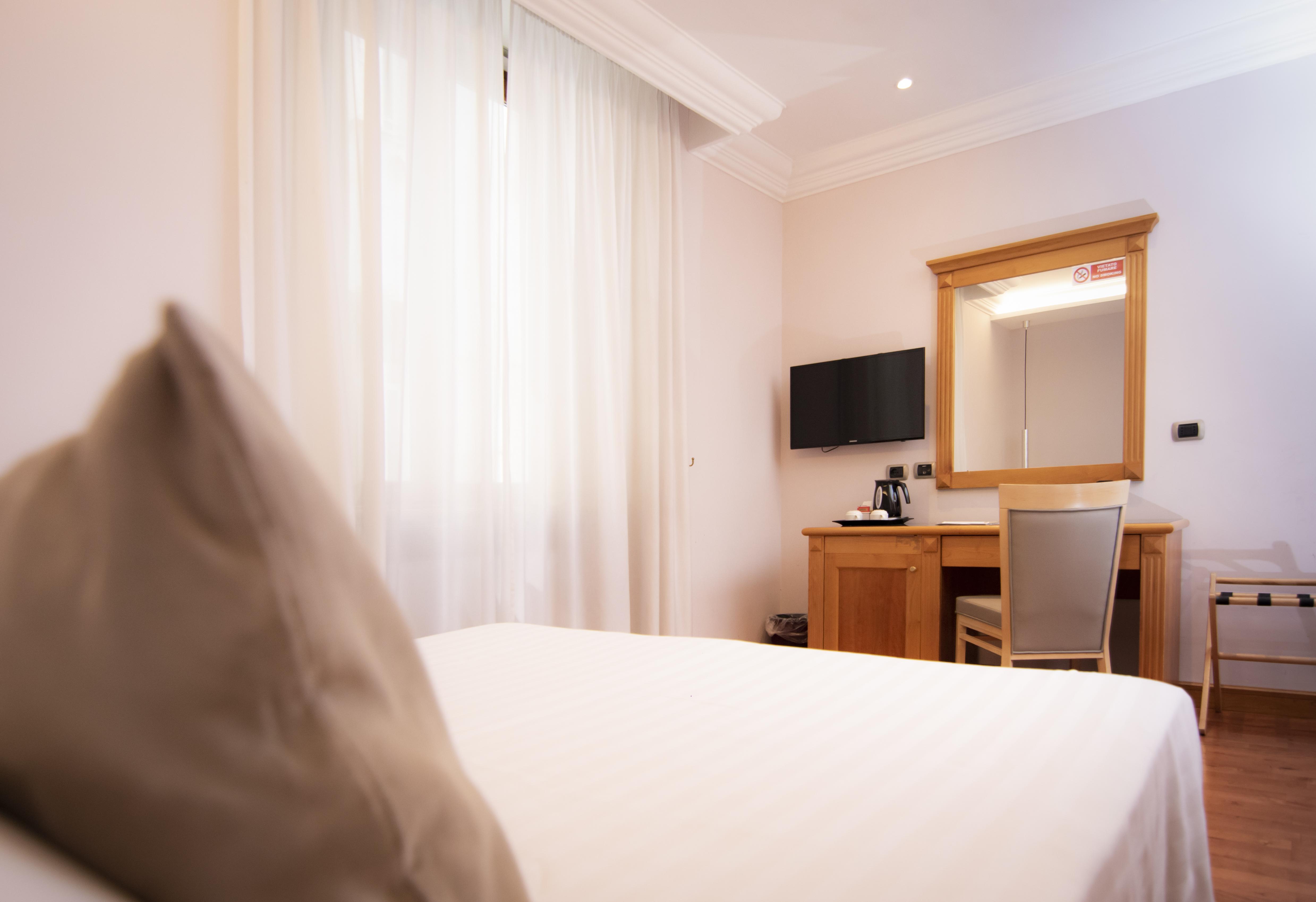 Hotel Giolli Nazionale Rome